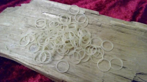 kleine Haargummis unauffällig, robust - Dreads; Mähnengummis 100 Stk Dreadgummi - Bild 1 von 7