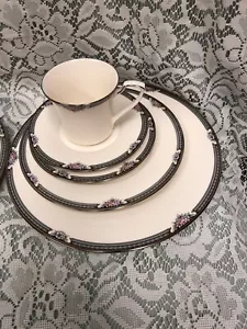 Halifax Noritake fünfteiliges Gedeck 7729 (2 verfügbar) - Bild 1 von 5