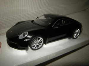 1:18 Minichamps Porsche 992 911 4S negro/negro en embalaje original - Imagen 1 de 4