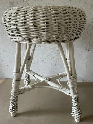 Hocker Korbstuhl Rattan Geflecht weiß  stabil TOP - Bild 1 von 4