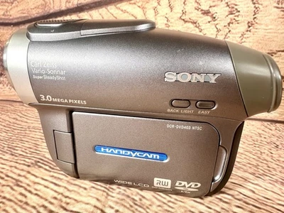 Videocámara Sony DCR-DVD 403 NTSC 3MP DVD Handycam con zoom 120x *Leer* Foto 1 de 4