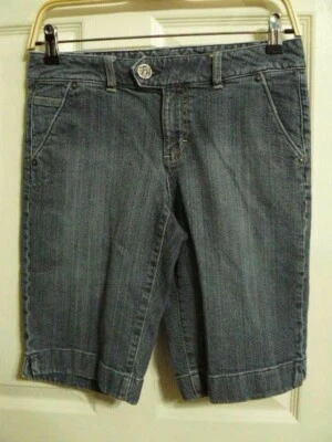# TOMMY HILFIGER WOMEN SIZE 28 (28x11) DENIM SHORTS-LOW RISE-DISTRESSED-STRETCH - Image 1 of 4