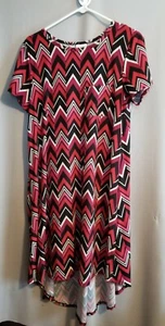 Abito Lularoe Semplicemente Comodo Chevron Carly Medium - Foto 1 di 6