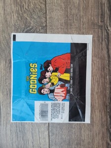 VINTAGE 1985 Topps THE GOONIES Blue Chunk Wrapper - No Cards