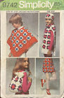 Vintage Crochet Instructions 9742 Ponczo dziecięce Spódnica Czapka Szalik Torba