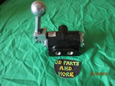 NEW ARO MANUAL AIR CONTROL 4-WAY / 2 POSITION VALVE K213LS    3/8" NPT, 150 PSI - Image 1 of 4