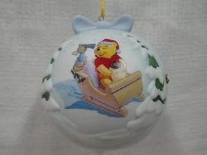 Walt Disney Winnie the Pooh A Sleigh Full Presents Hearts Full Of Love Ornament - Picture 1 of 5