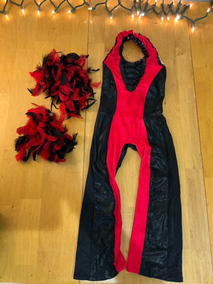 Niñas Cruella de Vil Disfraz de Baile Rojo Blanco Conjunto con Pinzas para el Cabello Pluma Foto 1 de 4