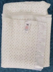 Mothercare white Vintage Pram Cot Blanket Cellular Acrylic 9178456 - Picture 1 of 11