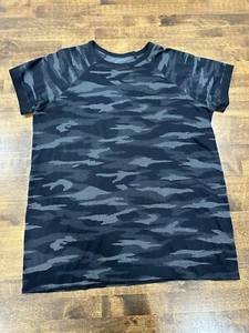 Athleta Girl Power Up Dream Crazy Big Seamless Tee T-Shirt Camo Sz 14/16 XL/XXL - Picture 1 of 6