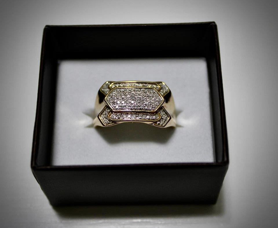 10k Solid Gold .35ct Natural Diamond Ring (Size 11) - Image 1 of 3