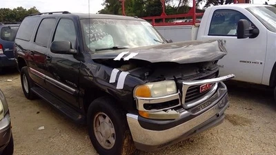 (LOCAL PICKUP ONLY) Rear Bumper Step Bumper Chrome Fits 00-06 SUBURBAN 1500 1151 - Image 1 of 4