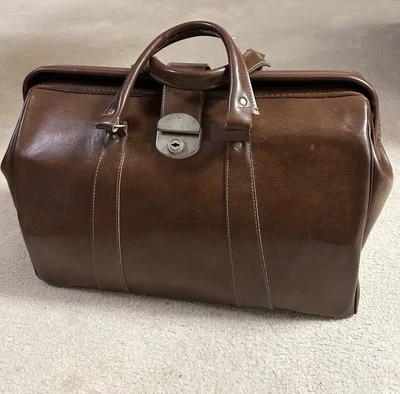 CHENEY Doctors BAG - Rich Brown *COLLECTABLE ITEM* - Image 1 of 4