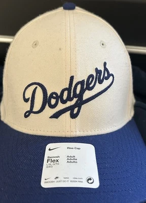 Dodgers Adult Nike Swoosh Flex Rise Cap L/xl. New Never Worn.. And Gray LA Hat - Image 1 of 4