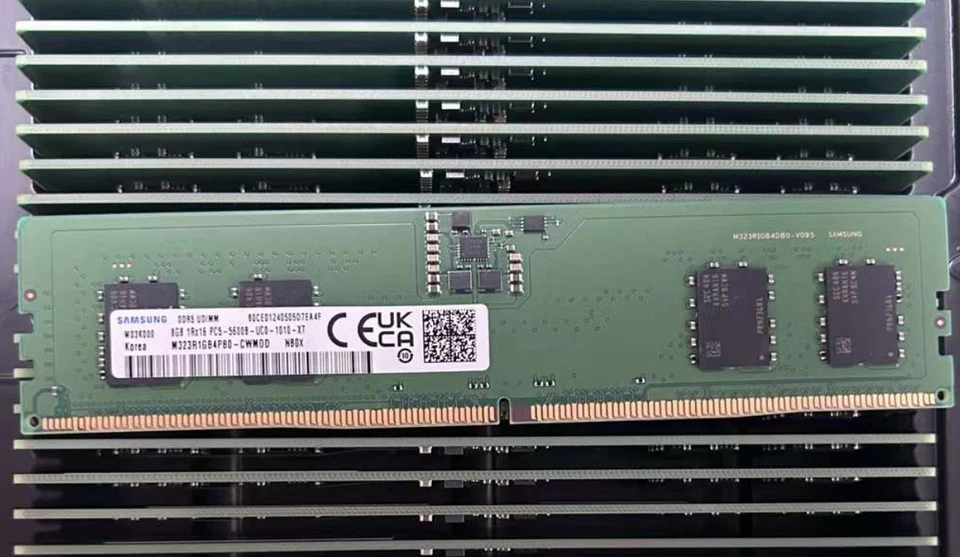 Samsung 8GB DDR5 5600 Desktop RAM UDIMM Non-ECC PC5-5600B for DELL HP Lenovo Ace - Image 1 of 1