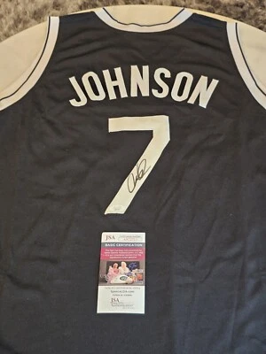 Jersey Joe Johnson Autografiado/Firmado Certificado de Autenticidad Jersey Negro LEER POR FAVOR Foto 1 de 4