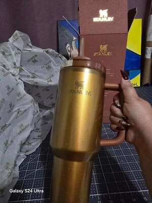 Stanley: THE QUENCHER H2.0 FLOWSTATE TUMBLER 40 OZ / Copper Tinsel SEALED NEW! - Image 1 of 4