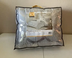 Intelligent Design Gray Silver Complete Bed and Sheet Set Queen Size - Picture 1 of 2