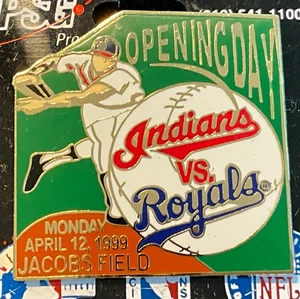 Prendedor del día inaugural Cleveland Indians vs Kansas City Royals 1999 - Imagen 1 de 1