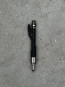 BMW N20 N26 Fuel Injector 328i 320i 428i OEM - Picture 1 of 3