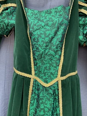 Green-Medieval court Lady in waiting/princess, excellent condition adult medium - Image 1 of 4