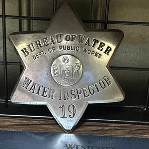 Chicago Bureau Of Water Badge/ Water Inspector/ CH Hanson - Picture 1 of 2
