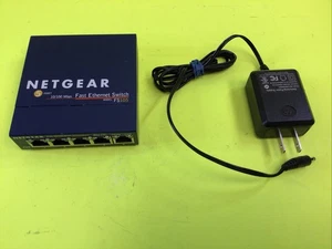 Commutateur externe 5 ports NETGEAR ProSafe (FS105) - Photo 1/5