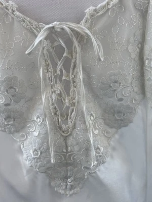Alexandra Nicole Vintage White Embroidered Floral Lace Satin Nightgown-Large - Image 1 of 4