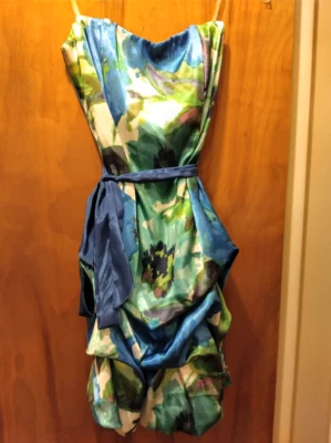 Women's Junior's 5/6 Wishes Wishes Wishes Blue and Green A-line Tube Dress - Image 1 of 4