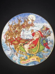 1993 Special Chirstmas Delivery Avon Collector Plate 22K gold Trim - Picture 1 of 2