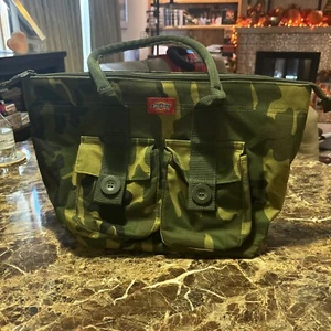 Dickies Carry Green Camoflauge Hunting Bag Pockets Zippered Handles Canvas - Picture 1 of 10