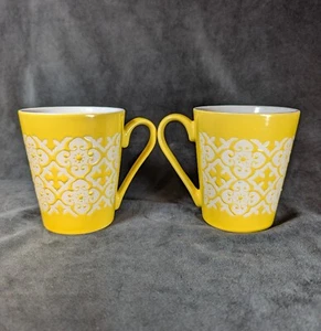 2 Gibson Home  Replacement Coffee Mugs Yellow Raised Relief Damask Design 12 oz - Picture 1 of 8