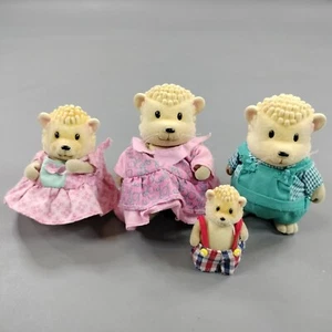 Lil Woodzeez Swiftysweepers Hedgehog Family Lot of 4 Flocked Animal Figure - Picture 1 of 9