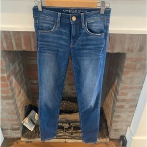 American Eagle Jeggings Taglia 2 Corto Ottime Condizioni - Foto 1 di 7