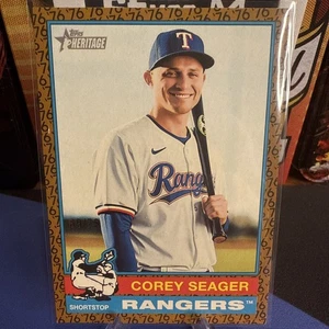 2025 Topps Heritage Corey Seager Color of the Year #/76 Texas Rangers - Bild 1 von 3