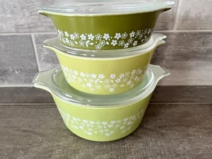 Vintage Pyrex Lime Spring Blossoms Casserole Set with lid (6pcs) 474, 472, 471 - Picture 1 of 4