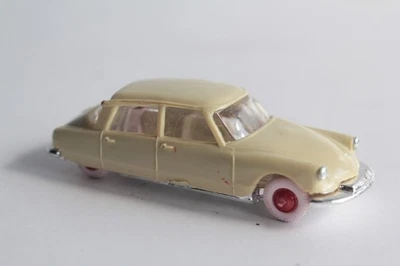 NOREV Auto microminiatura Citroen DS19 (73239) - Immagine 1 di 4