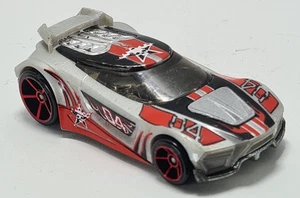 Hot Wheels 2014 gris/rojo chicane cromo 1,64 Malasia suelto - Imagen 1 de 12