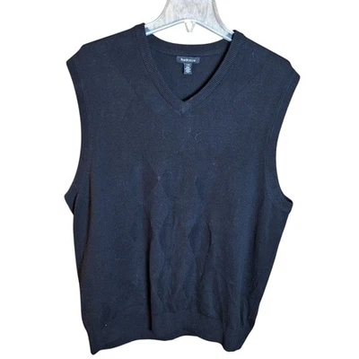Vanheusen Men's Large Black Argyle Academia Knit Sweater Vest - Image 1 of 4