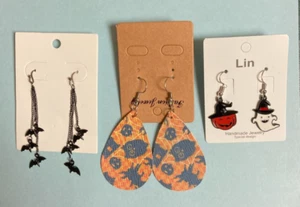 Lot 3 Sets Halloween Earrings Pumpkins Ghost Bats - Picture 1 of 1