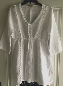 Valentina Naldi Dress Women's Sz. M White Linen Chrochet Accents Cottage Coastal - Picture 1 of 6