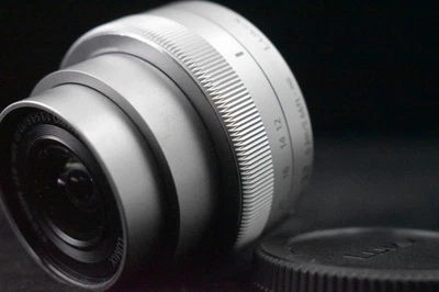 [US Duty Paid] Panasonic Lumix G Vario 12-32mm ASPH f/3.5-5.6 MEGA O.I.S 8578 79 - Image 1 of 4