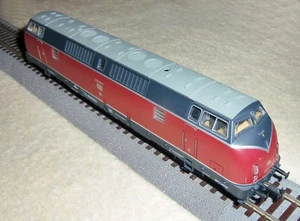 Spur H0 6-achsige Diesellokomotive BR V 230, Art.Nr.201643L v. Lima, Gleichstrom - Bild 1 von 7