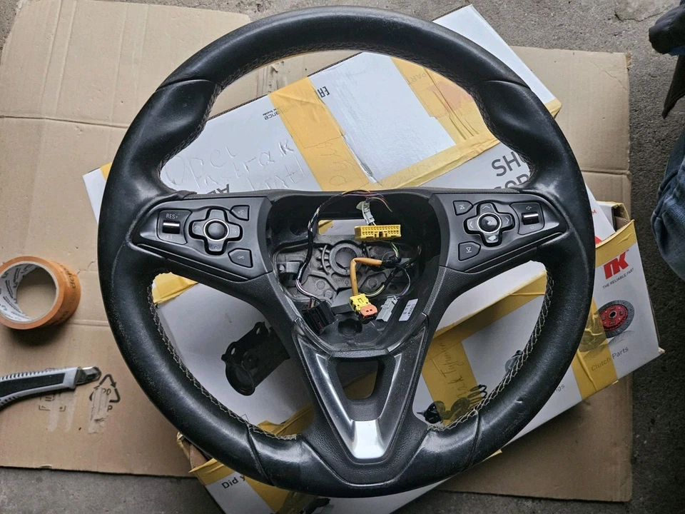 Opel Insignia/Astra MK7 K 2015-2024 Lenkrad 34210939A - Bild 1 von 4