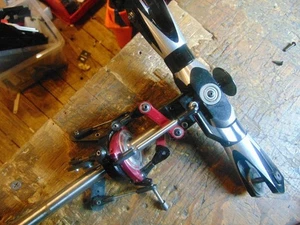 GAUI NX7 FBL HAUPTROTORKOPFBAUGRUPPE CW AUSWASCHMISCHER, TAUMELSCHEIBE & WELLE - Bild 1 von 1