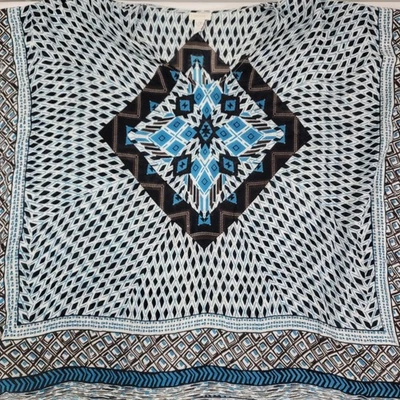 Camisa feminina Chico's quadrada azul preta branca estampa tamanho G/XL fina transparente - Imagem 1 de 4