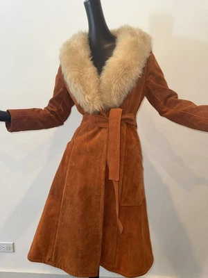 Abrigo Envolvente Hippie De Colección Años 60 70 Gamuza Cuero Recortado Pequeño Penny Lane Princesa Foto 1 de 4