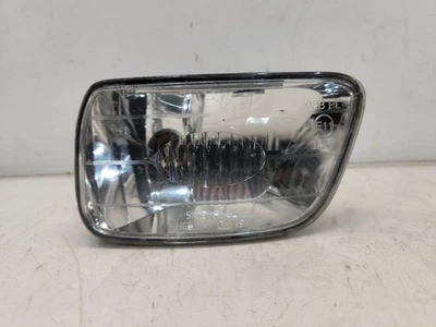 2002-09 Chevrolet Trailblazer Passenger Right Fog Light - Image 1 of 4