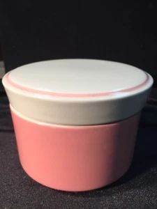 Mikasa Dish With Lid OVEN TO TABLE Small Round Pink & White GUC - Picture 1 of 8