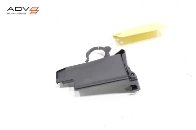 2021–2024 TOYOTA VENZA ПЕРЕДНЕЕ ЛЕВОЕ СИДЕНЬЕ НИЖНЯЯ ЗАЩИТНАЯ КРЫШКА ПОДУШКИ ОТ ОРИГИНАЛЬНОГО ПРОИЗВОДИТЕЛЯ - Изображение 1 из 4